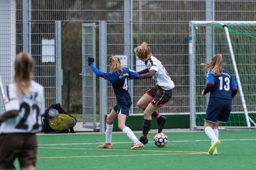 Bild 319 - wBJ VfL Pinneberg - St. Pauli : Ergebnis: 7:0 (Abbruch)
